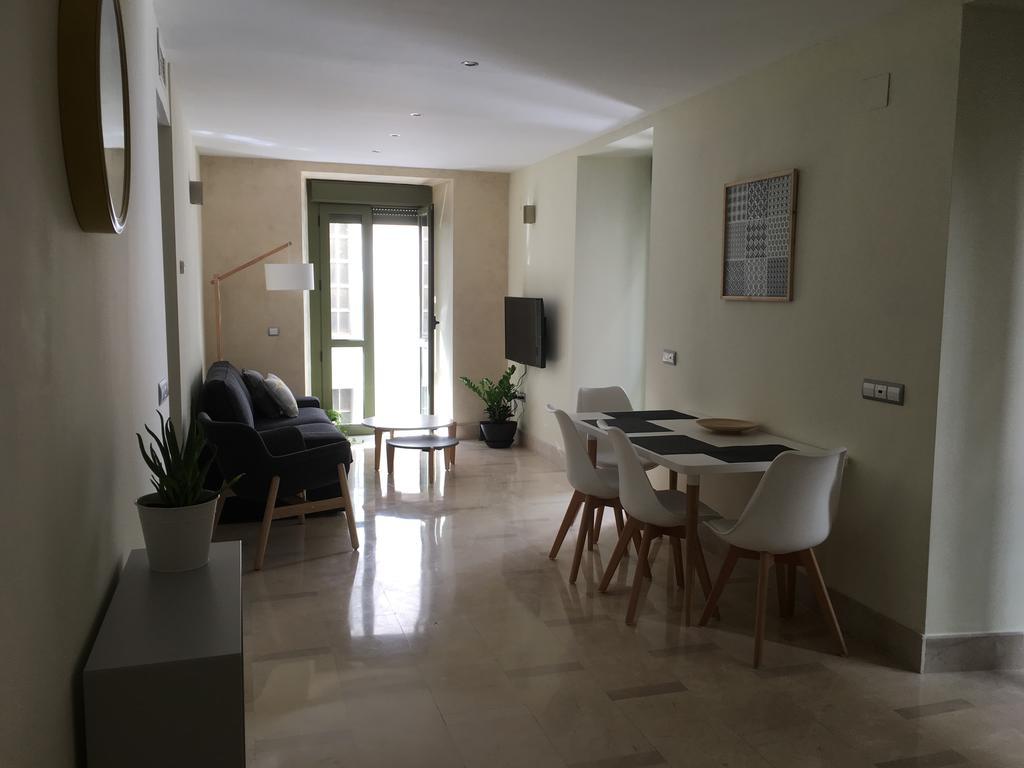 1E Azofaifo St Apartment Sevilha Exterior foto