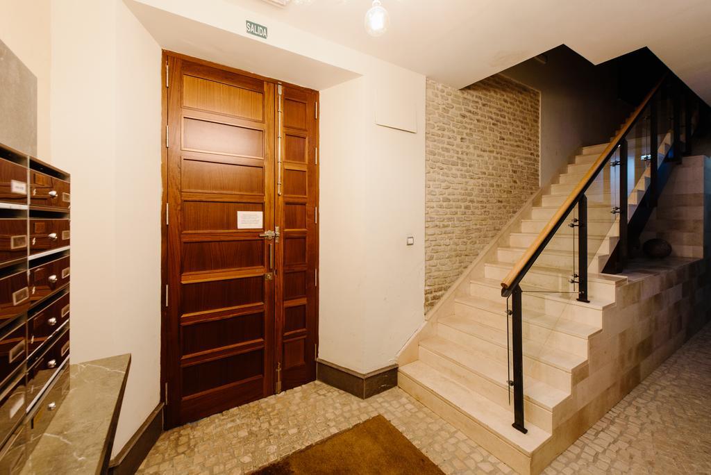 1E Azofaifo St Apartment Sevilha Exterior foto